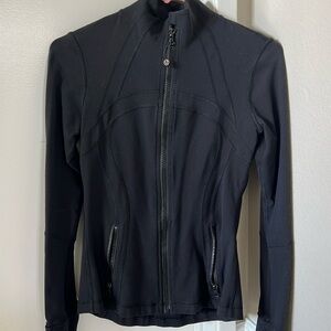 Lululemon sweater/jacket black size 6